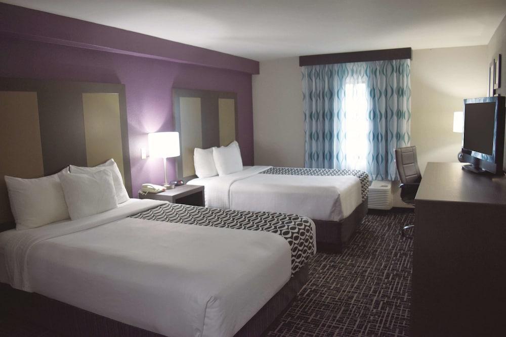 La Quinta Inn By Wyndham West Long Branch Nj Shore Area Екстер'єр фото