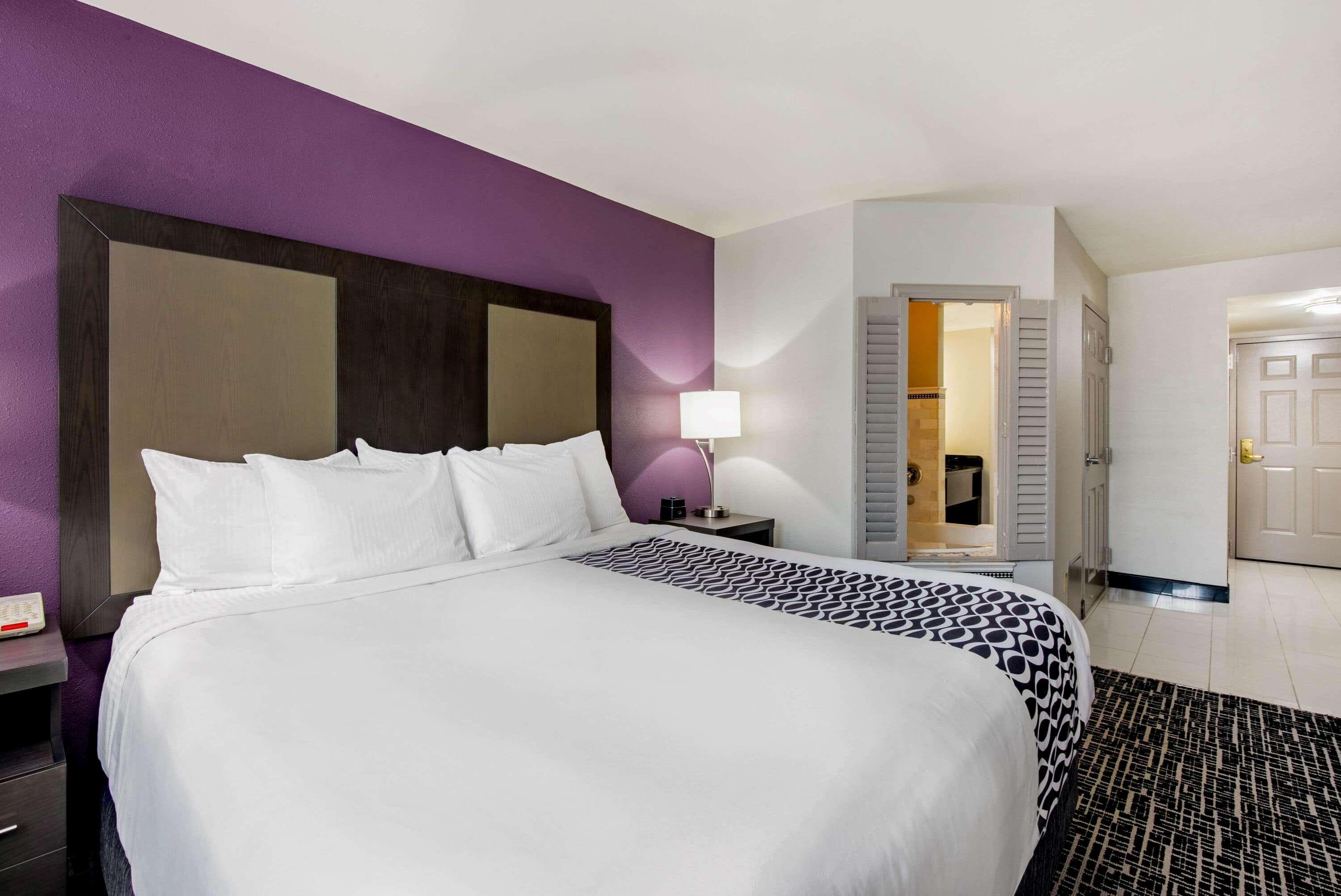 La Quinta Inn By Wyndham West Long Branch Nj Shore Area Екстер'єр фото